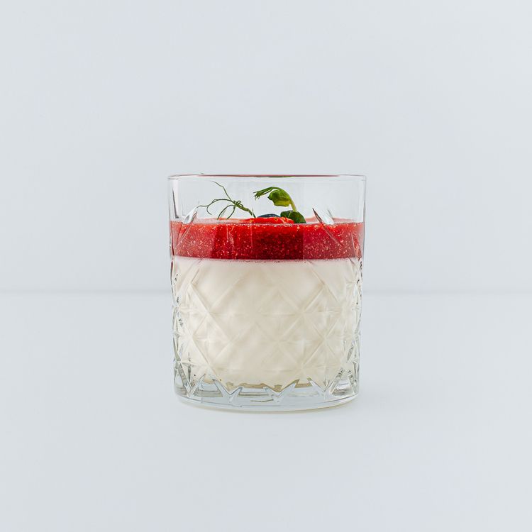 Panna Cota ar sezonas ogu mērci - 185g/porcija